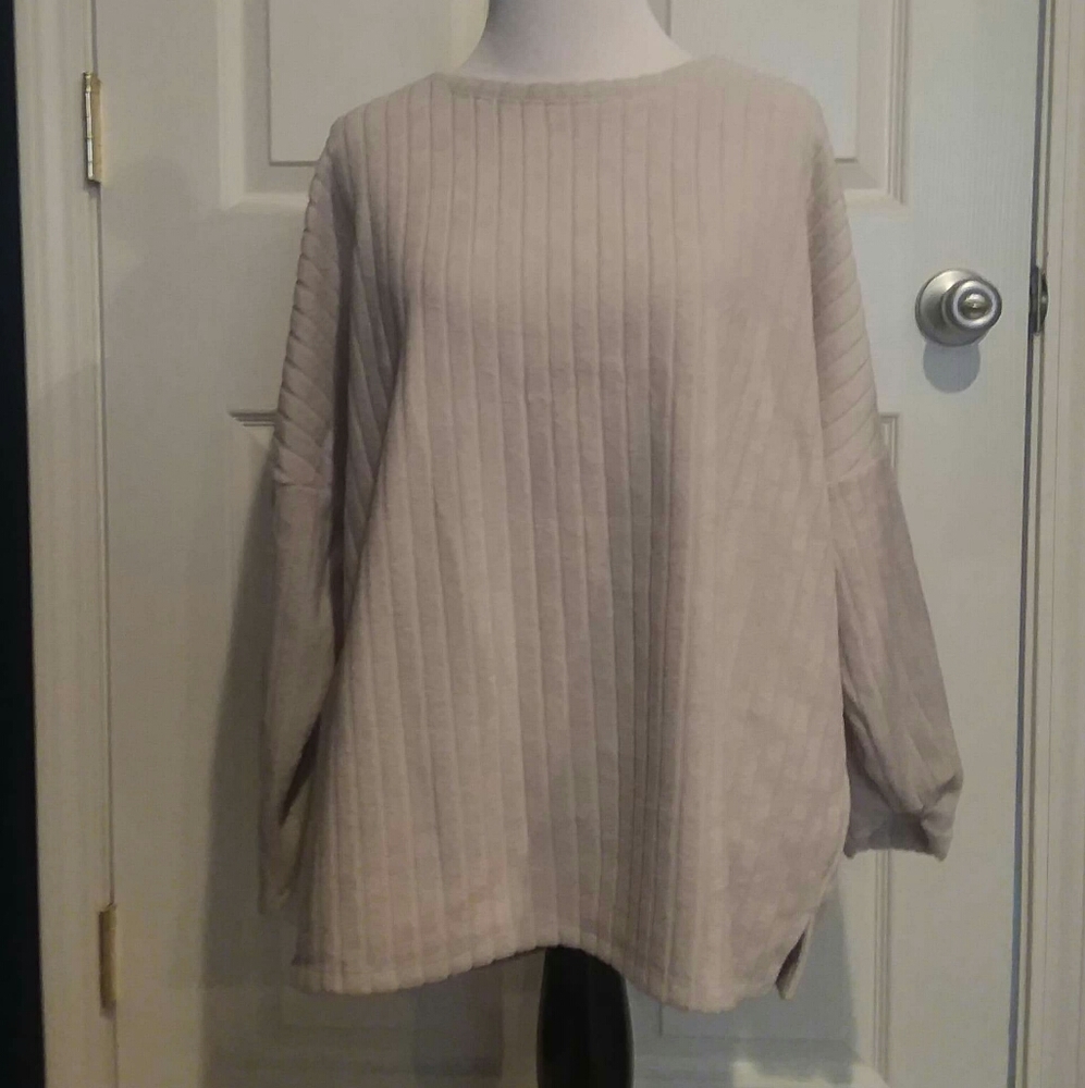 NWOT sweater